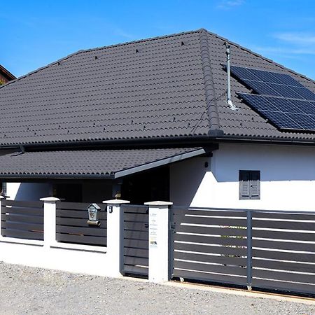 Kincso Vendeghaz Apartment Sarospatak Exterior photo
